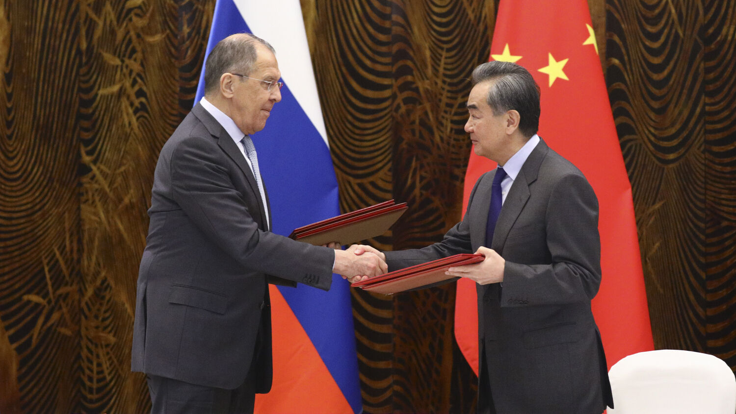 Sanctions Motivate China And Russia To Unite | TheTrumpet.com